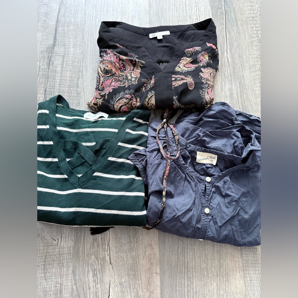 Lot of 3 size xl tops and 1 dress lightweight spring floral paisley